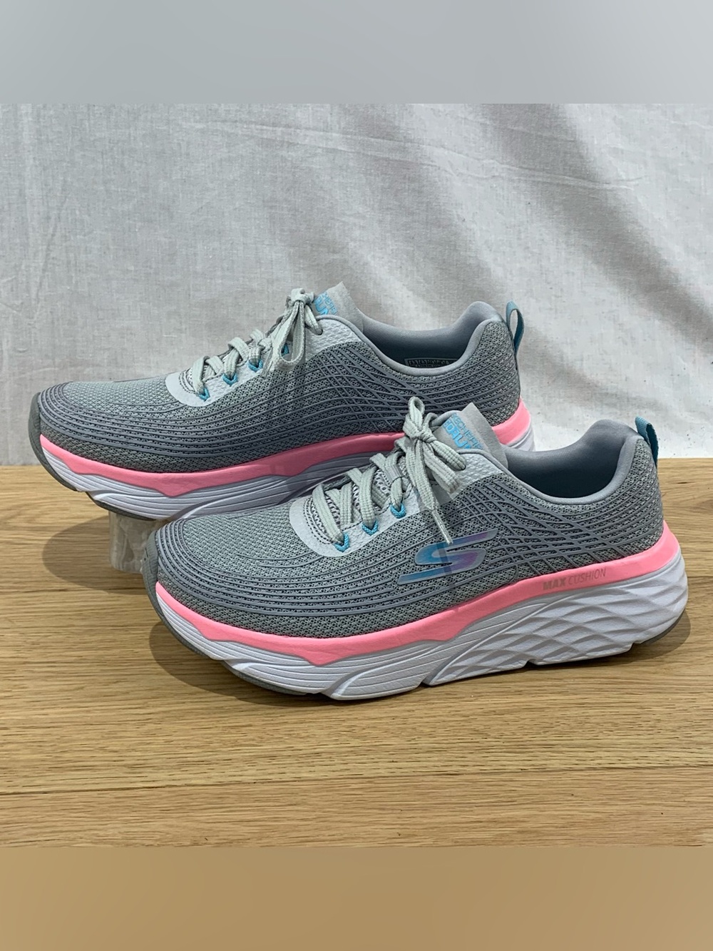 Skechers Womens Max Cushioning Elite Athletic Running Shoes Gray Pink Size 9.5
